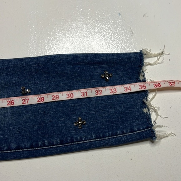 Blank NYC Girlfriend Distressed Beaded Crop Jeans size 27 - Picture 9 of 11